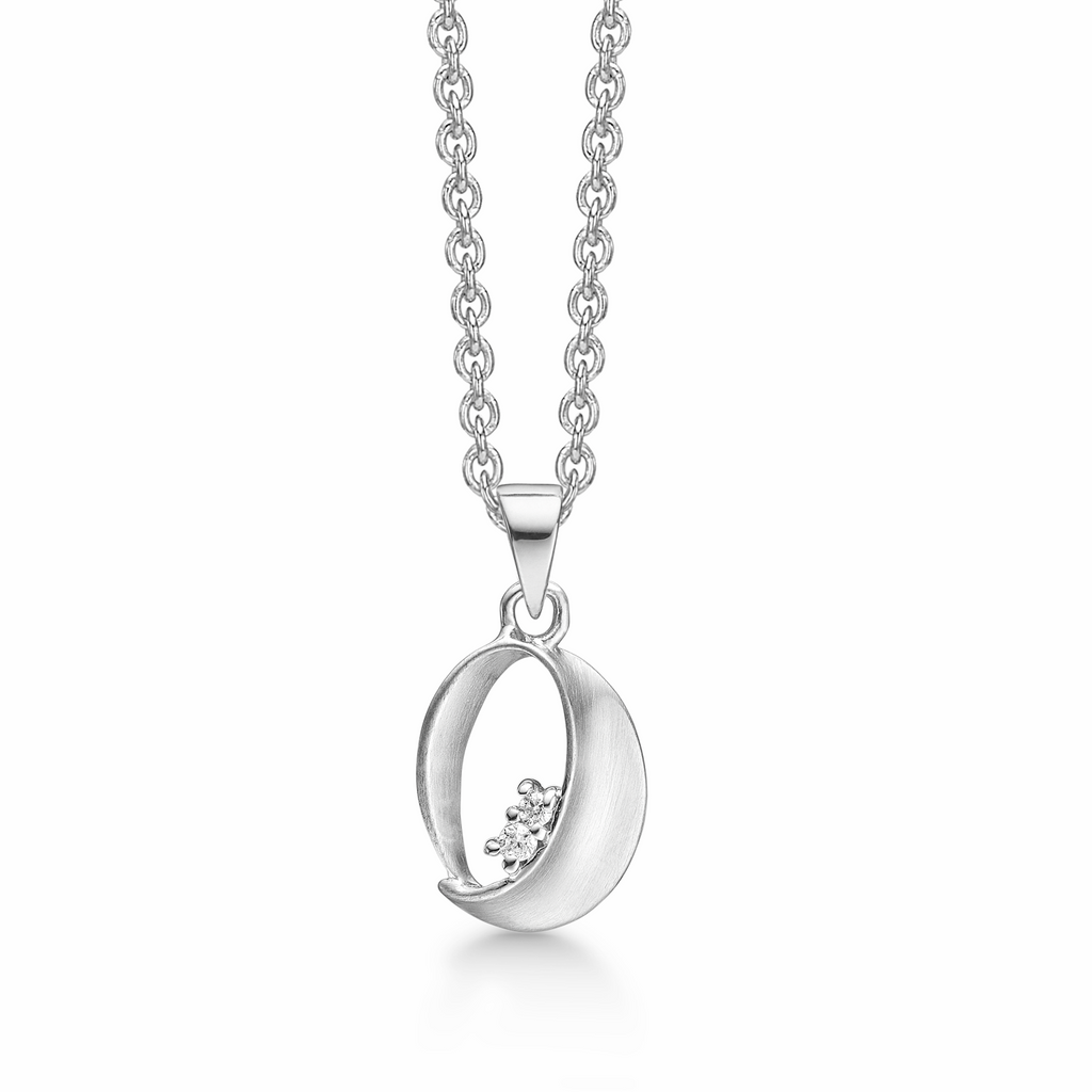 Sølv halskæde rhodineret oval silkemat med syntetisk cubic zirconia.  Kæden er længde 42-45 cm.